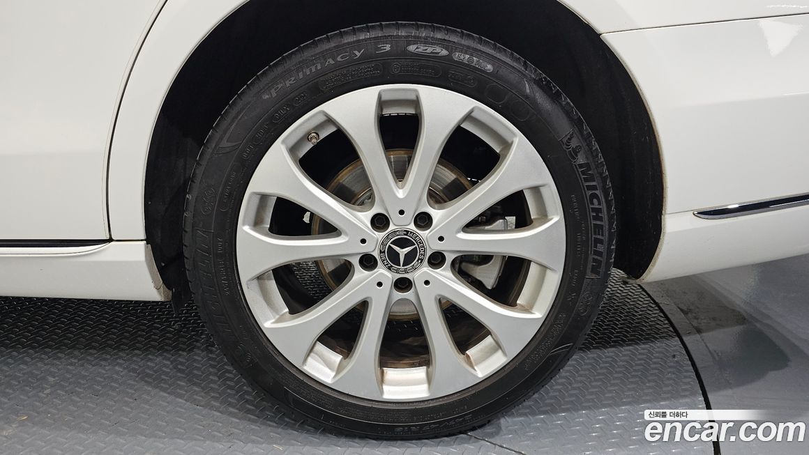 Mercedes-Benz E-Class 2019