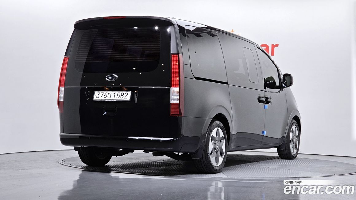 Hyundai Staria 2022