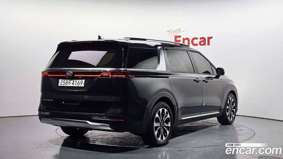 Kia Canival 2021