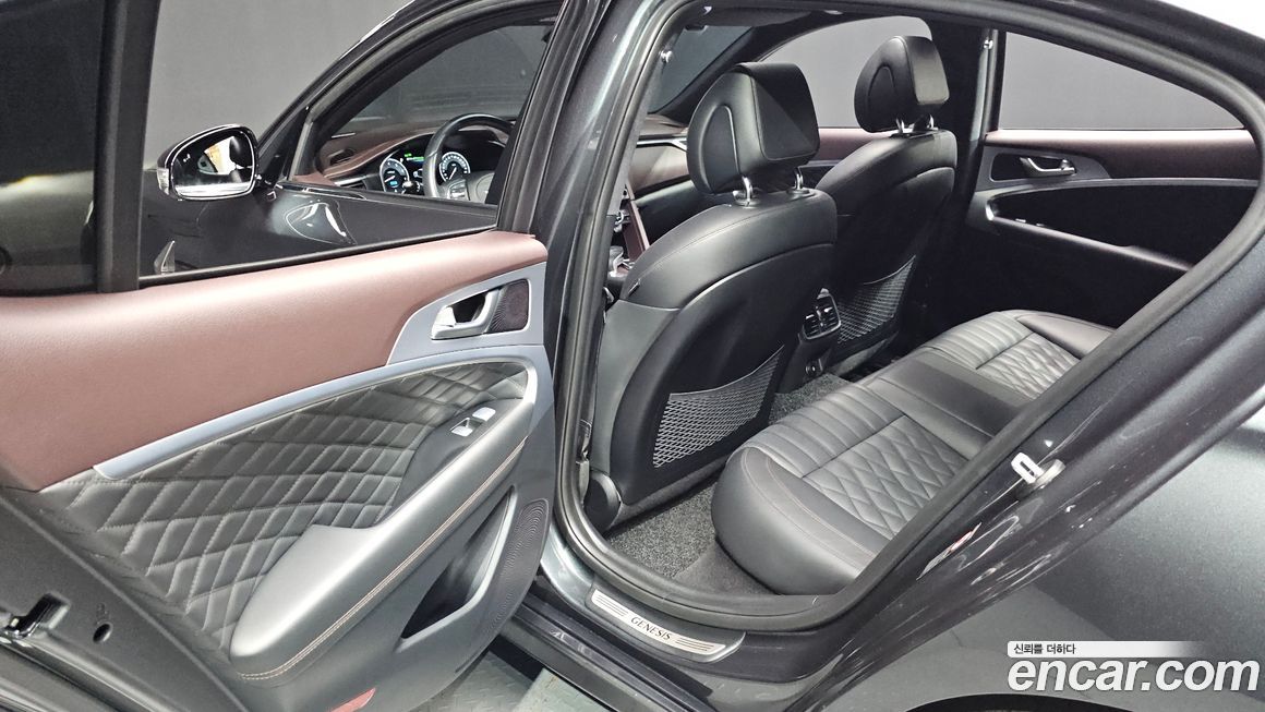 Genesis G70 2020