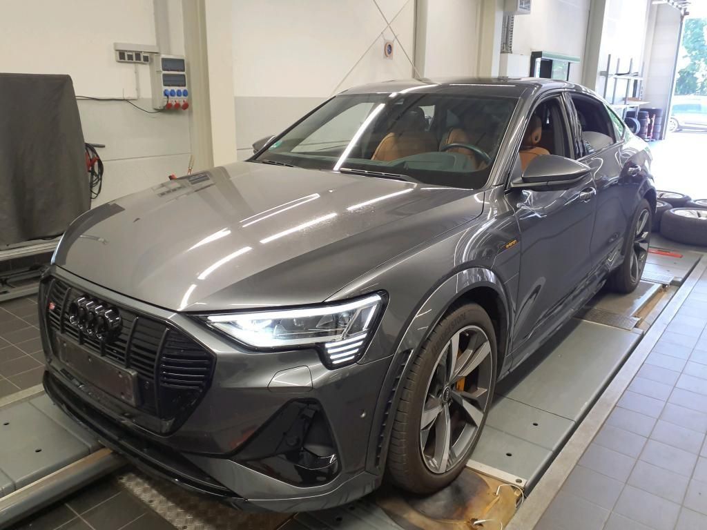 Audi e-tron 2022