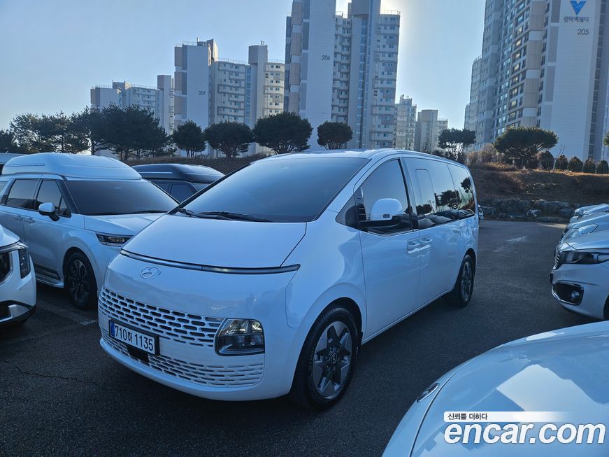 Hyundai Staria 2024