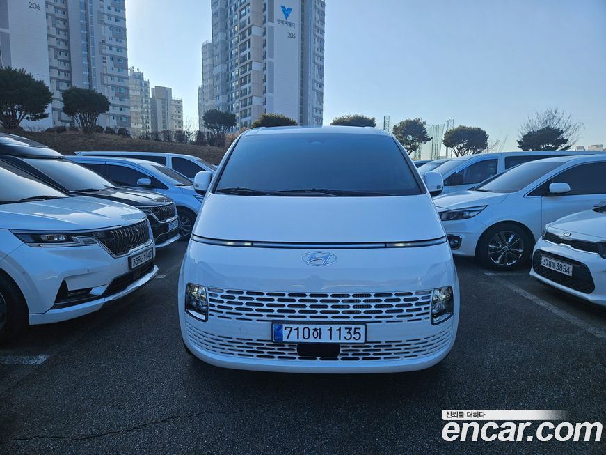Hyundai Staria 2024