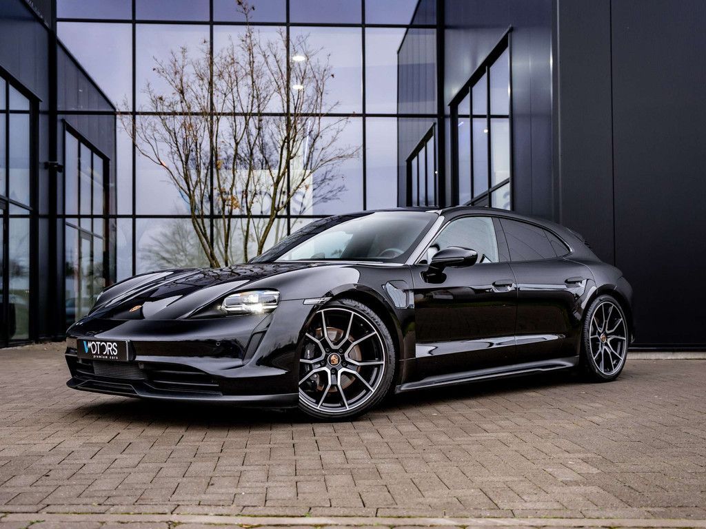 Porsche Taycan 2023