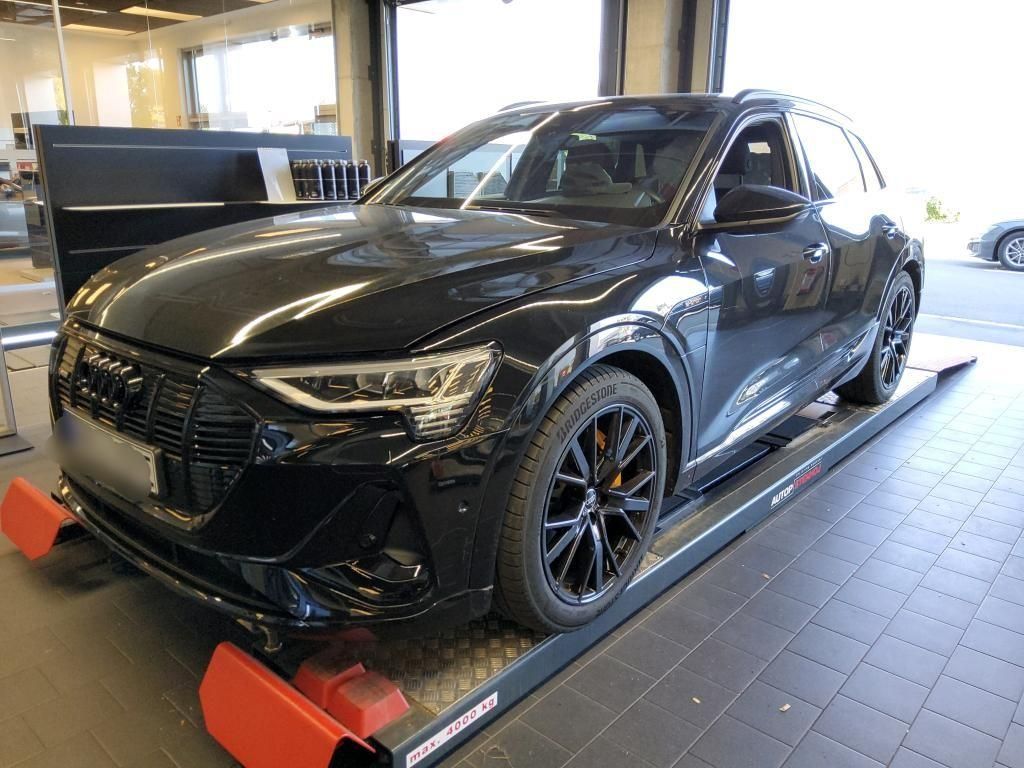 Audi e-tron 2022