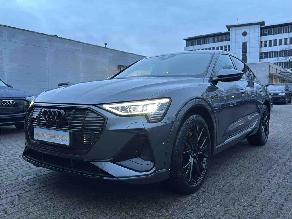 Audi e-tron 2022
