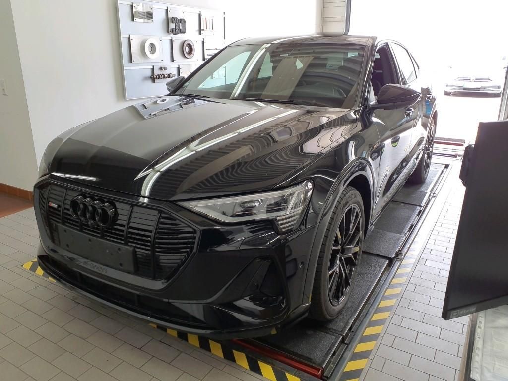 Audi e-tron 2022