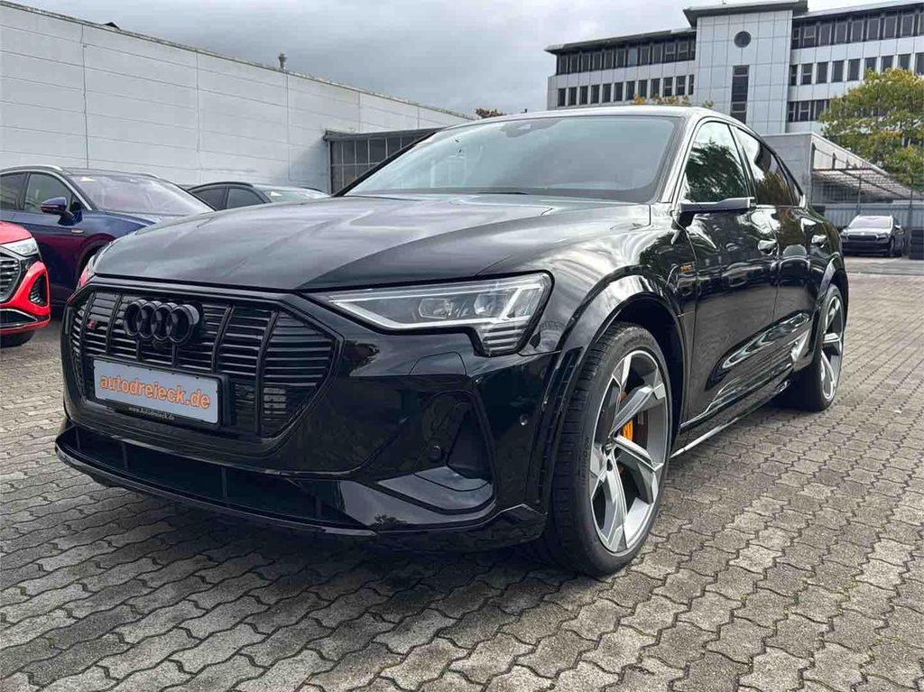 Audi e-tron 2022
