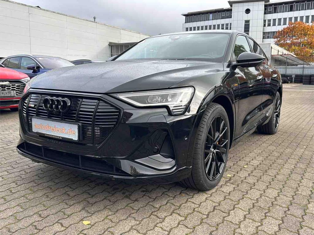 Audi e-tron 2022