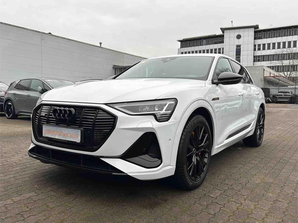 Audi e-tron 2022
