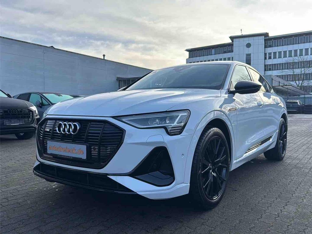 Audi e-tron 2022
