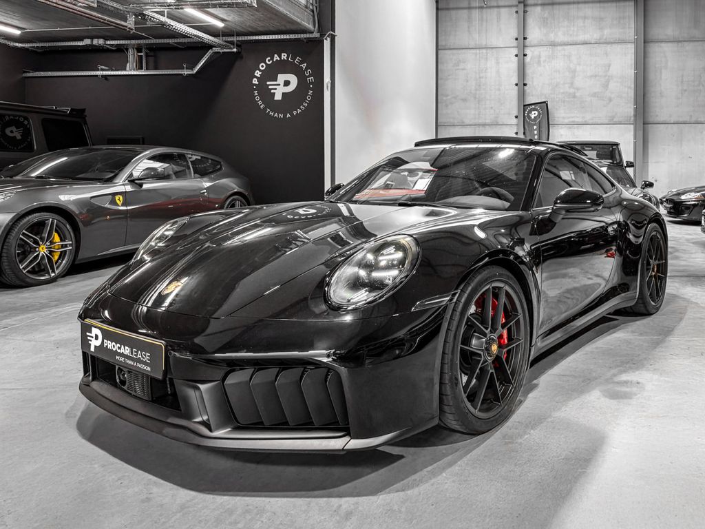 Porsche 992 2025