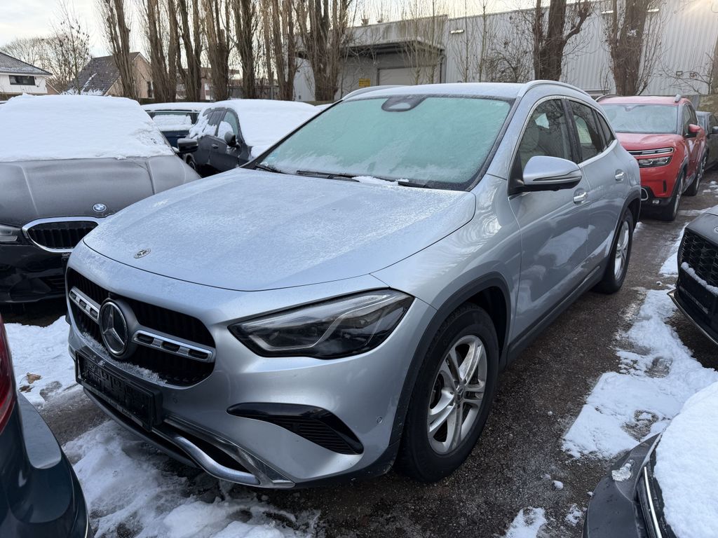 Mercedes-Benz GLA 200 2024