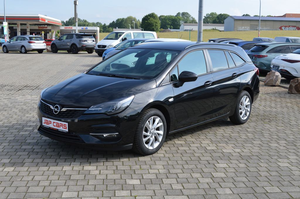 Opel Astra 2021