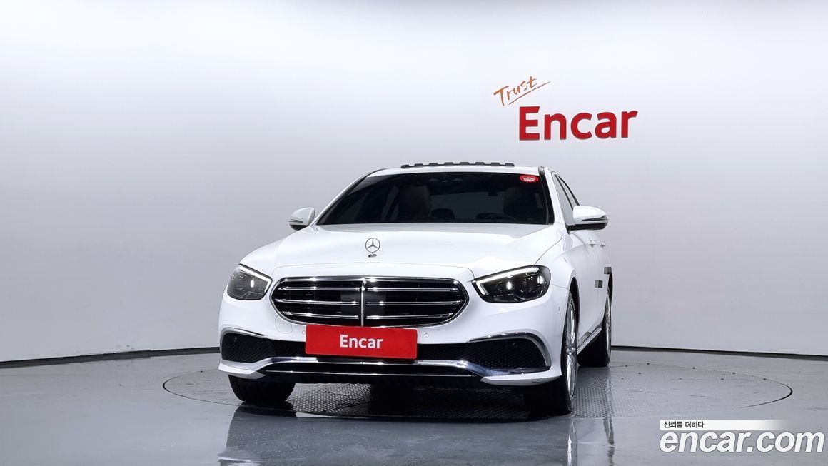 Mercedes-Benz E-Class 2021