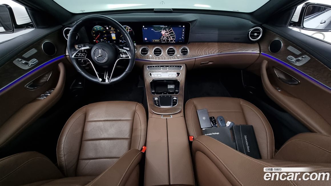 Mercedes-Benz E-Class 2021