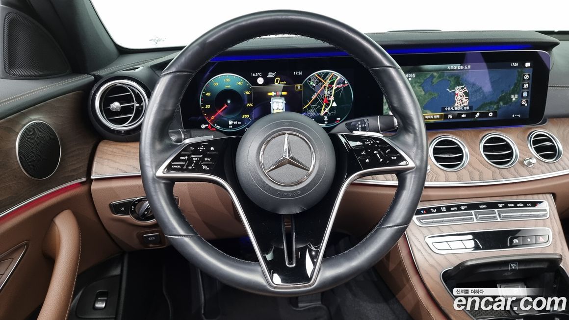 Mercedes-Benz E-Class 2021