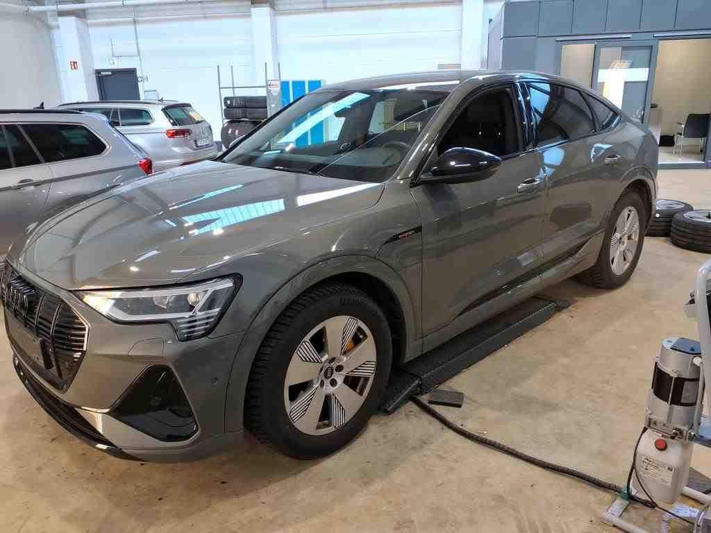 Audi e-tron 2022