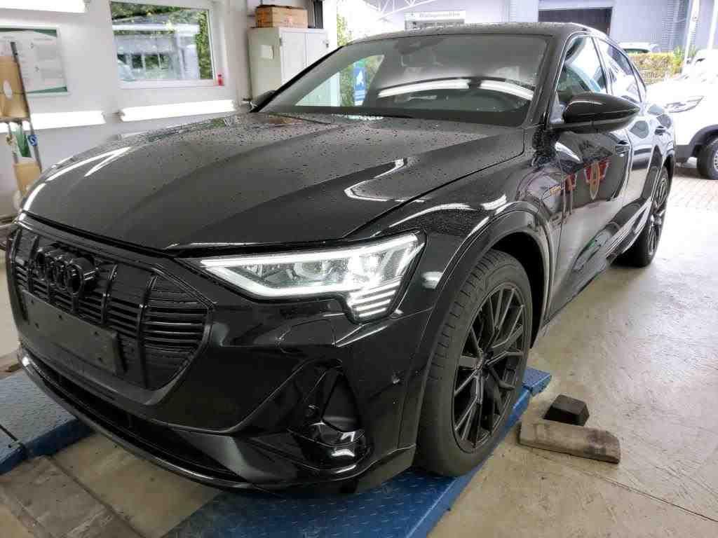 Audi e-tron 2022