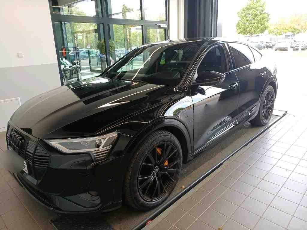 Audi e-tron 2022