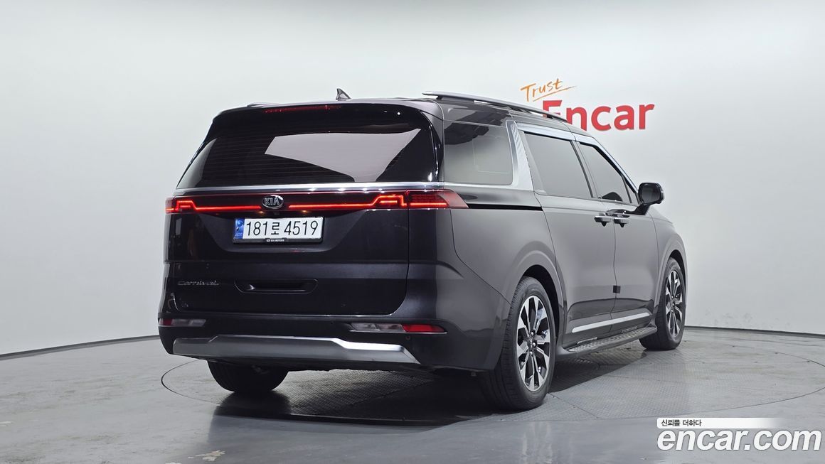 Kia Canival 2021
