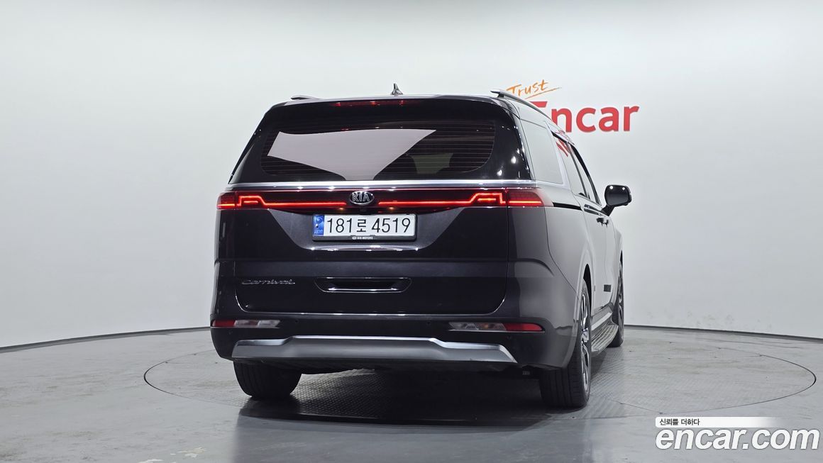Kia Canival 2021