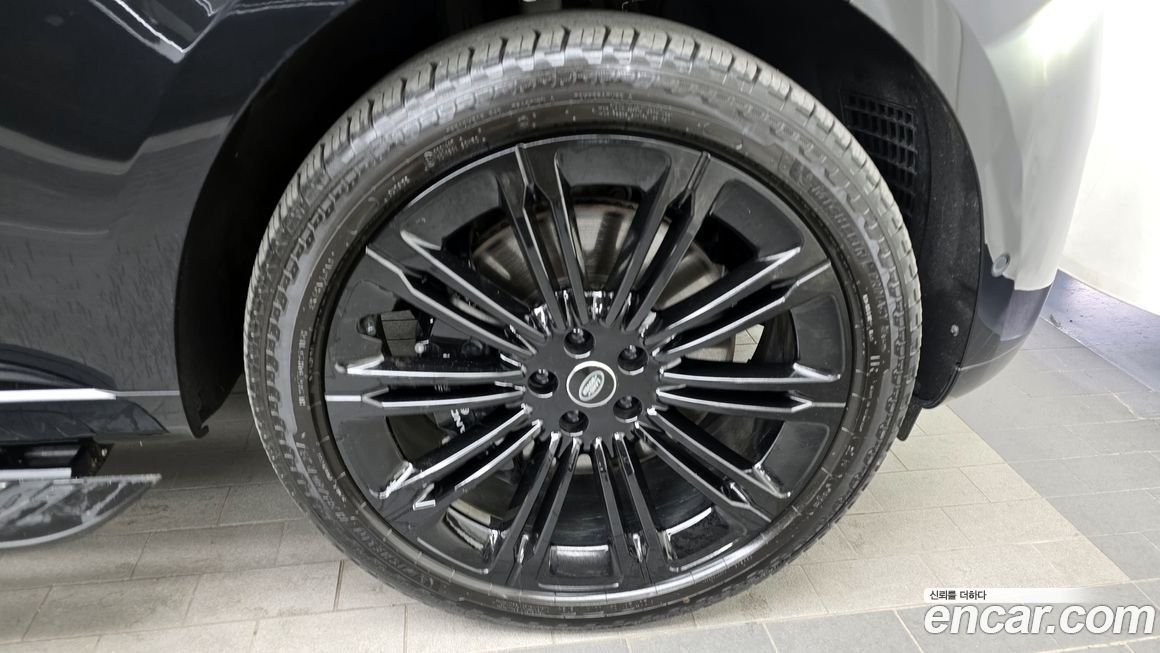 Land Rover Range Rover 2025