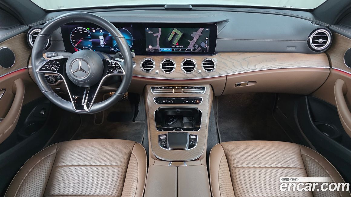 Mercedes-Benz E-Class 2021