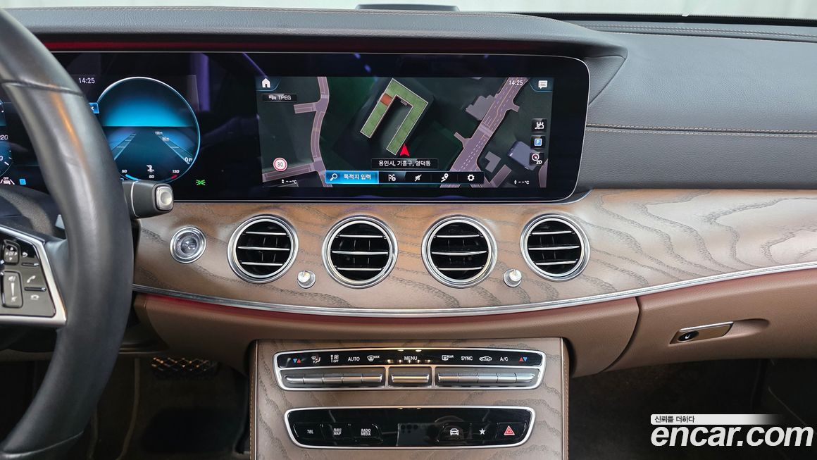 Mercedes-Benz E-Class 2021