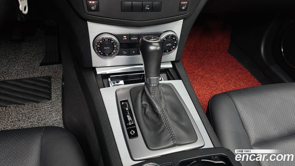 Mercedes-Benz C-Class 2010