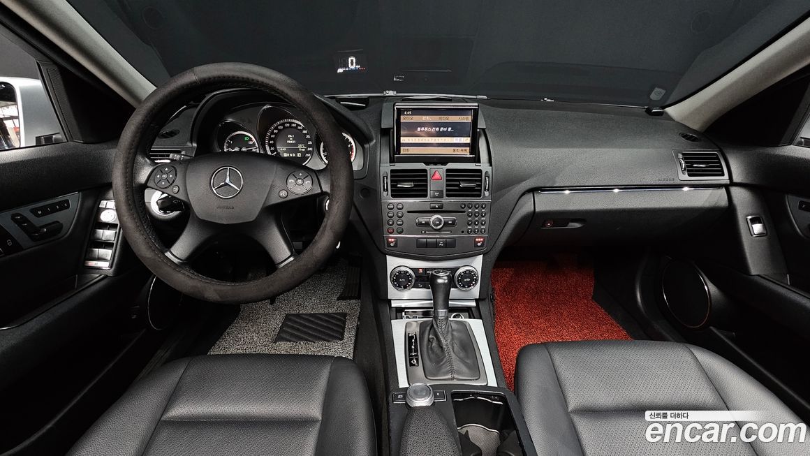Mercedes-Benz C-Class 2010