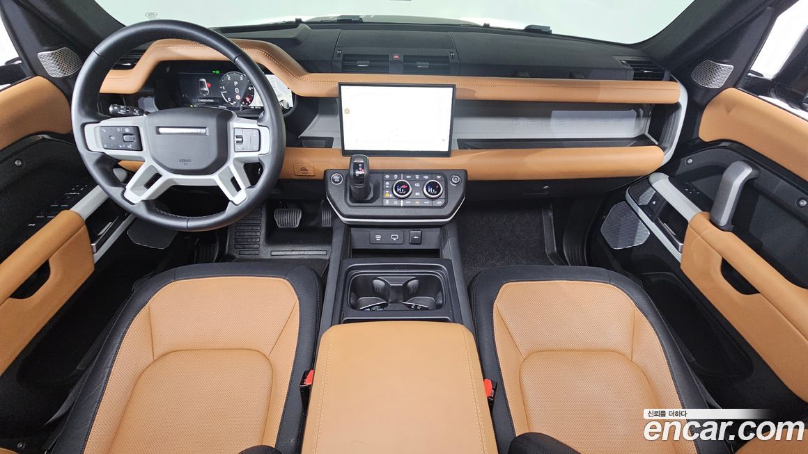 Land Rover Defender 2024