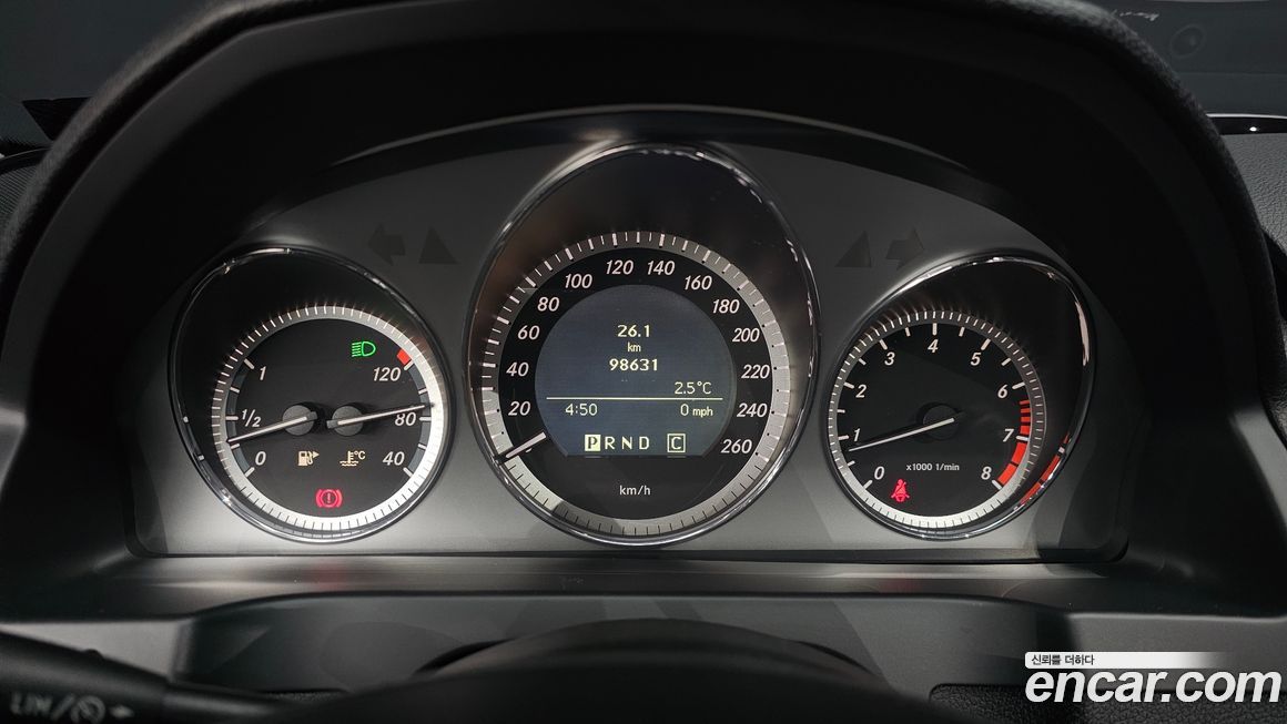 Mercedes-Benz C-Class 2010