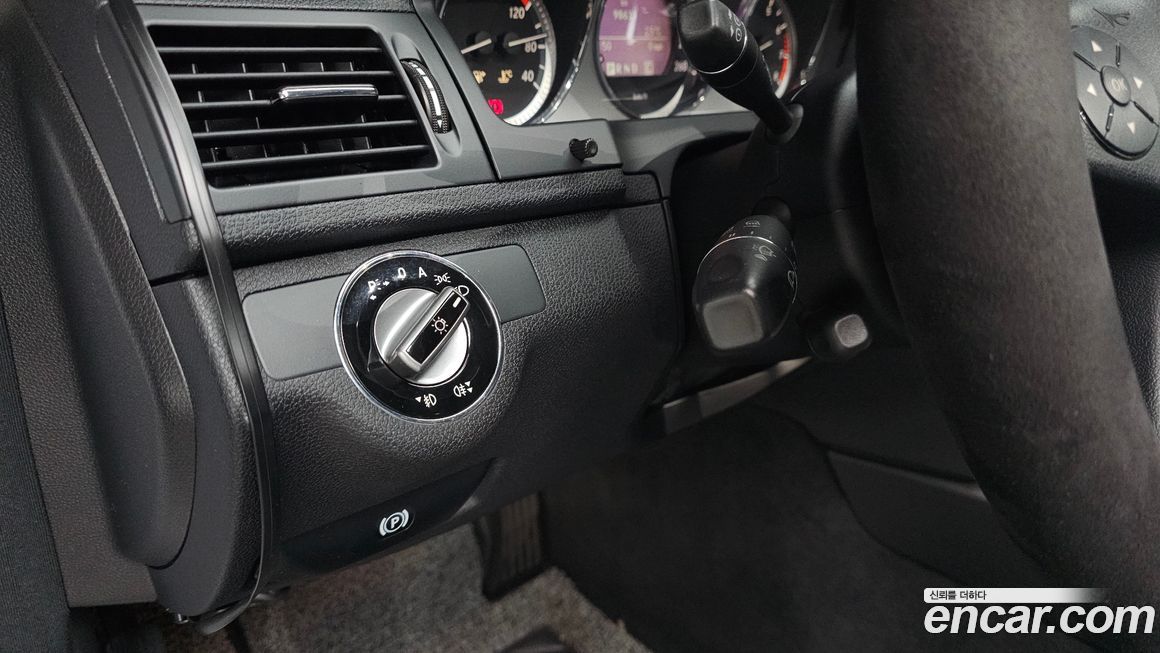 Mercedes-Benz C-Class 2010