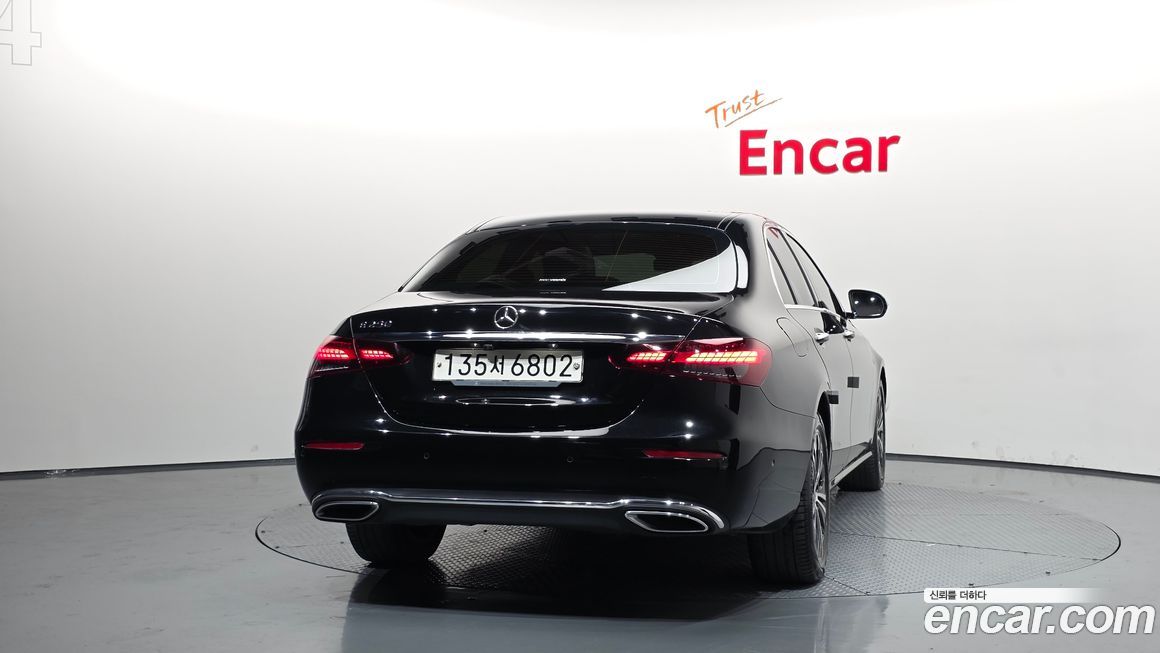 Mercedes-Benz E-Class 2021