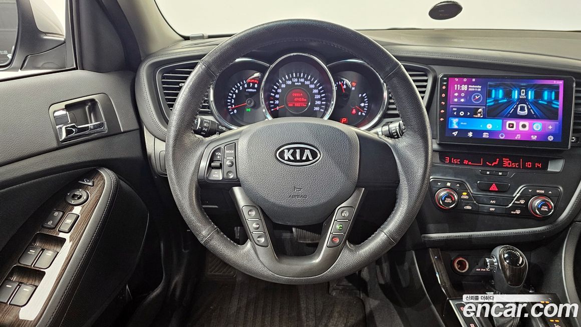 Kia K5 2011