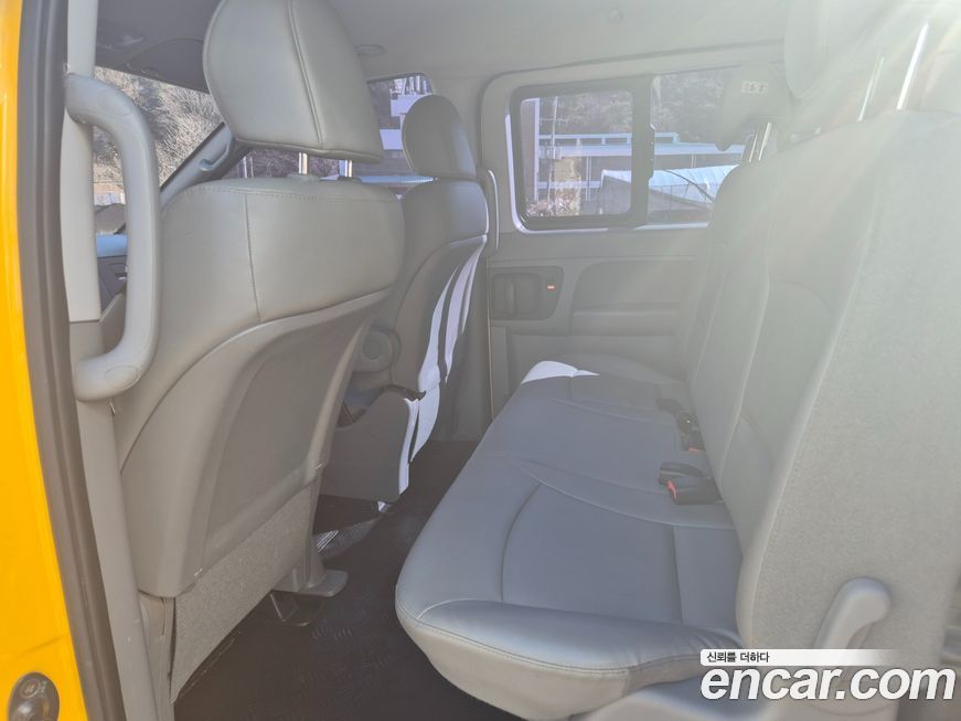 Hyundai Starex 2019