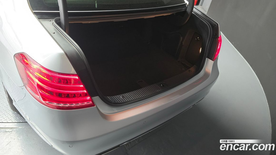 Mercedes-Benz E-Class 2014