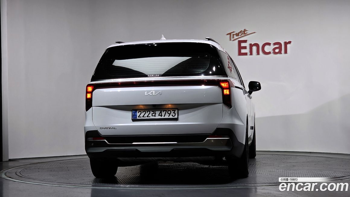Kia Canival 2024