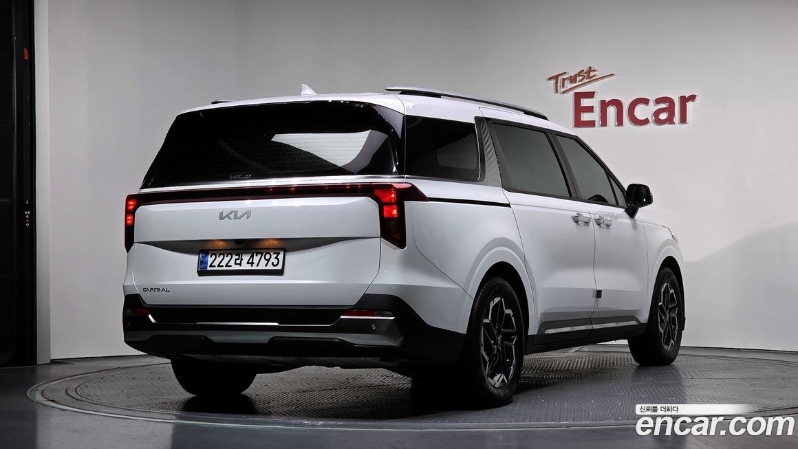 Kia Canival 2024