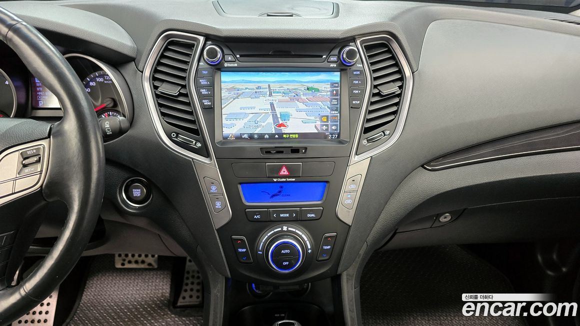 Hyundai Santafe 2015