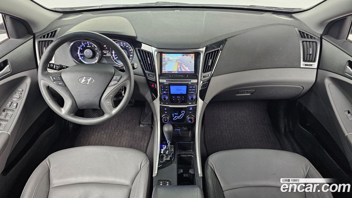 Hyundai Sonata 2010