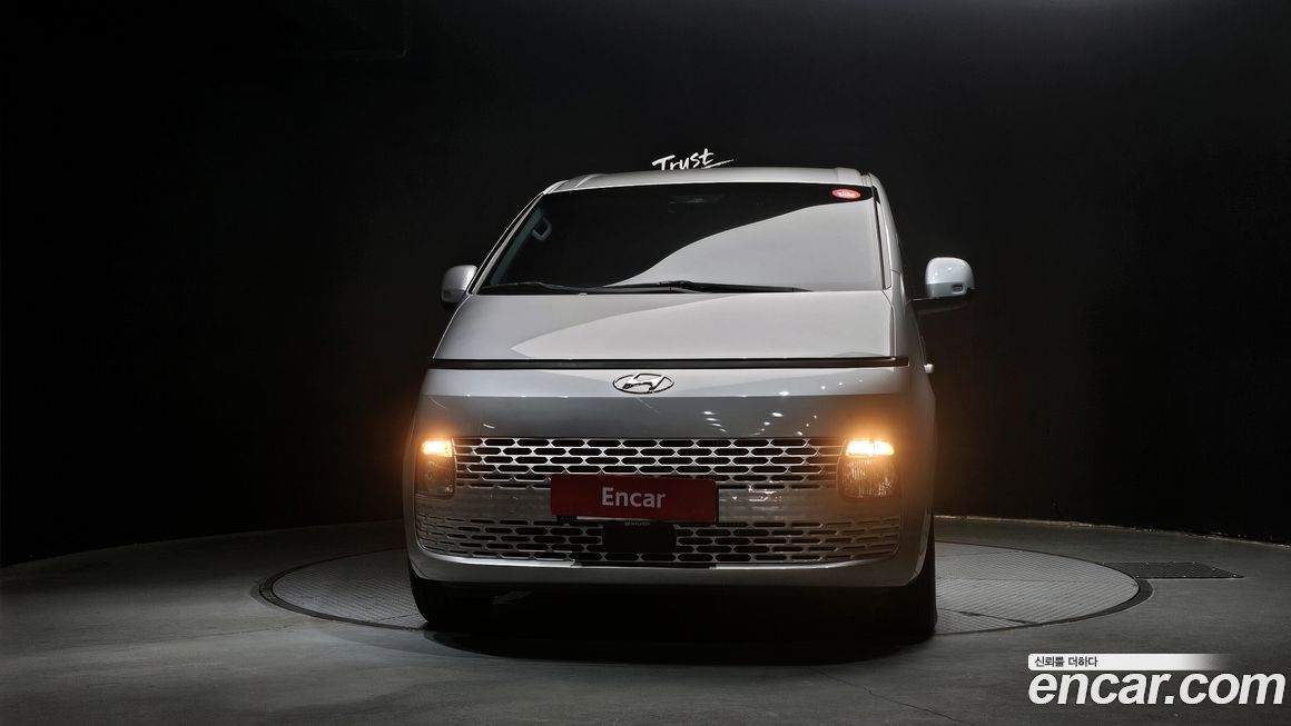 Hyundai Staria 2022