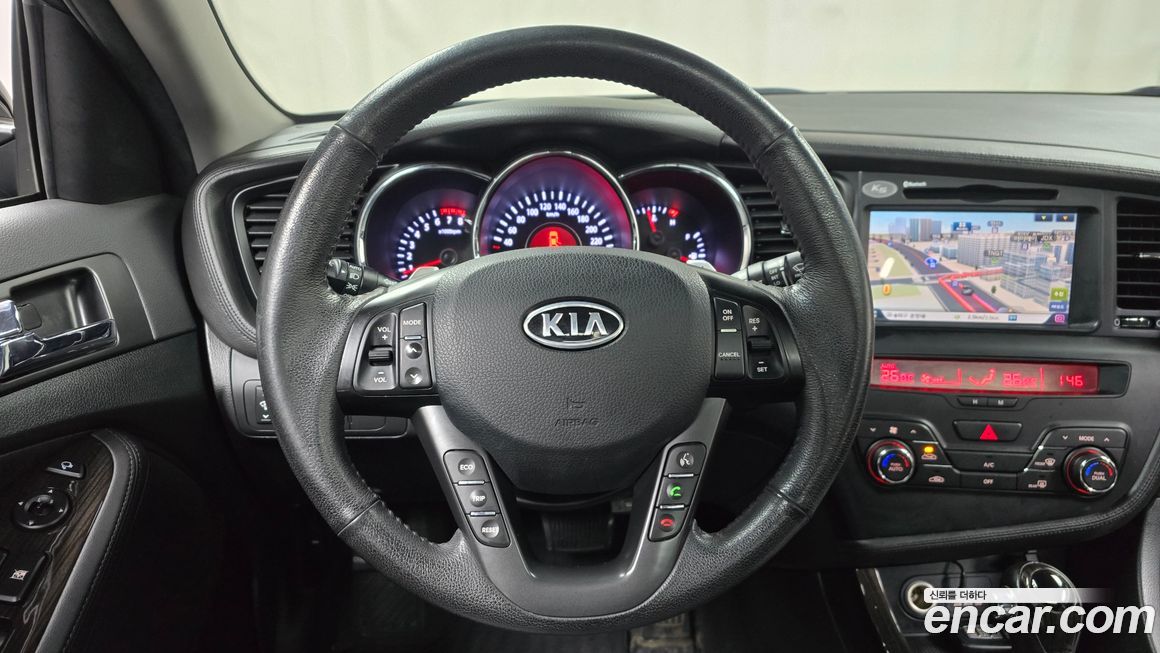 Kia K5 2011