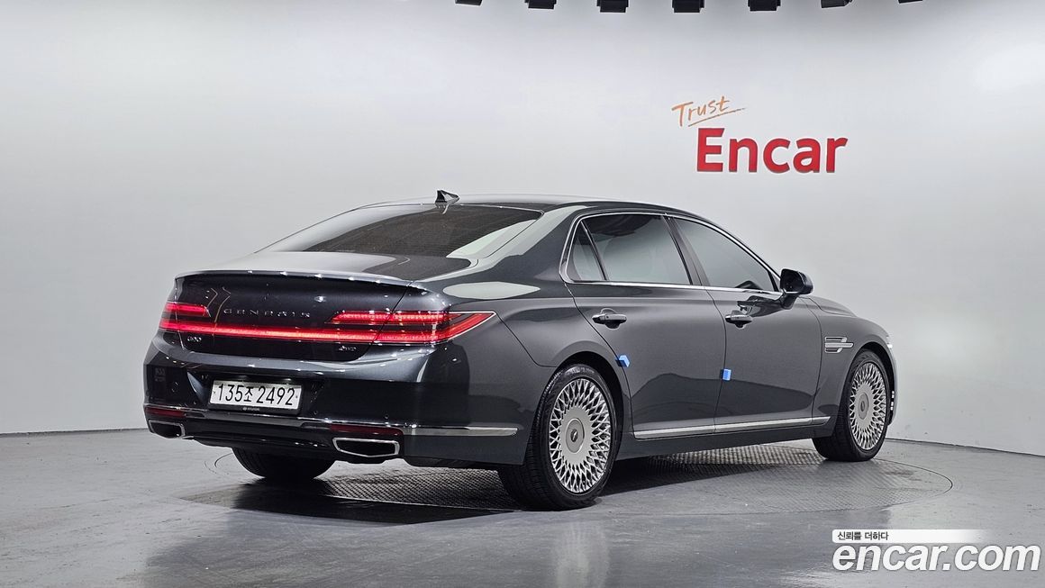 Genesis G90 2021