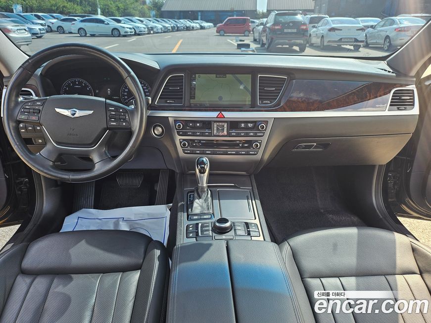 Hyundai Genesis 2015