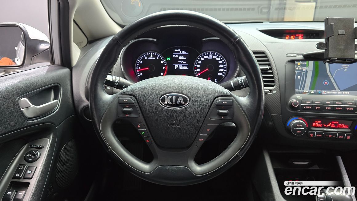 Kia K3 2015