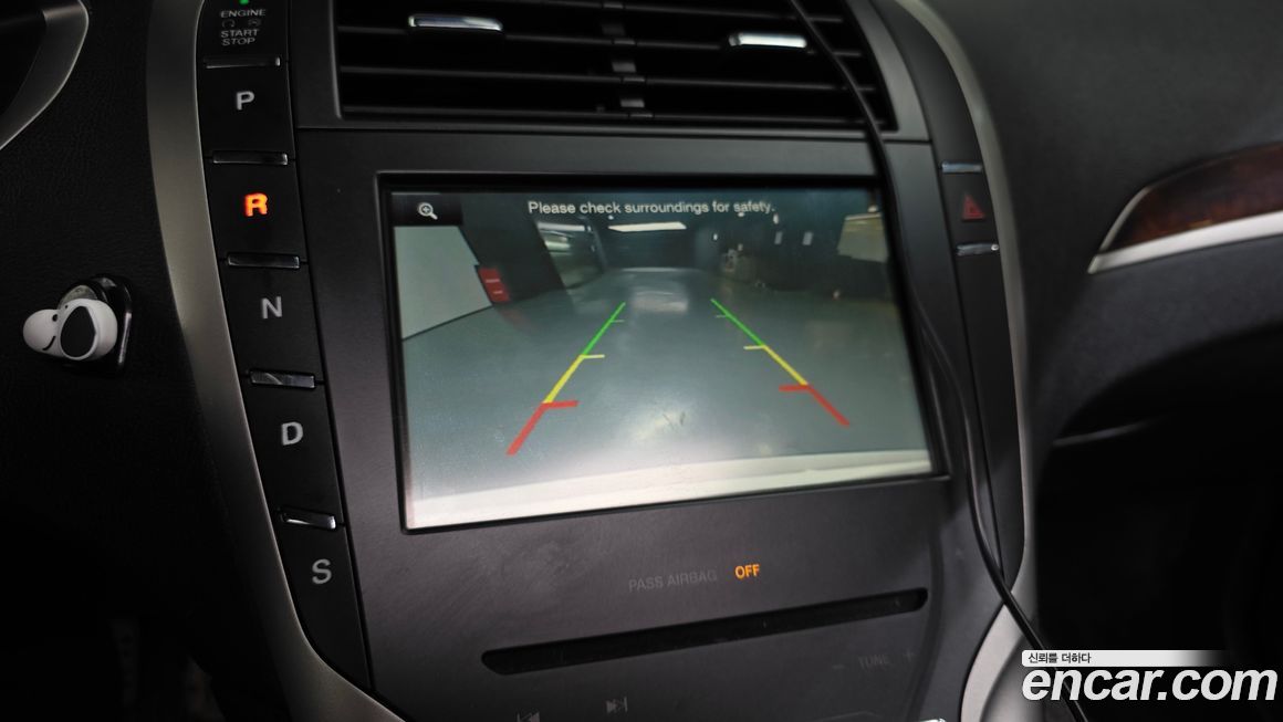 Lincoln MKZ 2015
