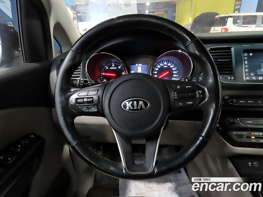 Kia Canival 2019