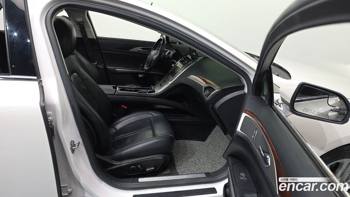 Lincoln MKZ 2015